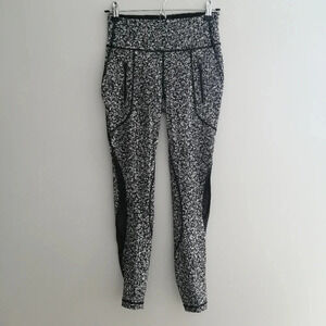 Lululemon Invigorate 7/8 Tights 26" High Rise Mesh Sides Daisy Dust Floral Sz 4